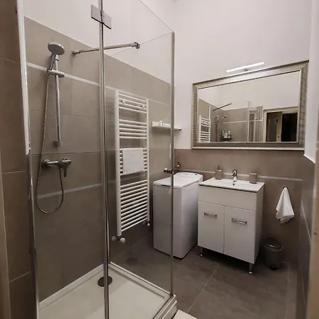 דירה Danube 3 Bedrooms